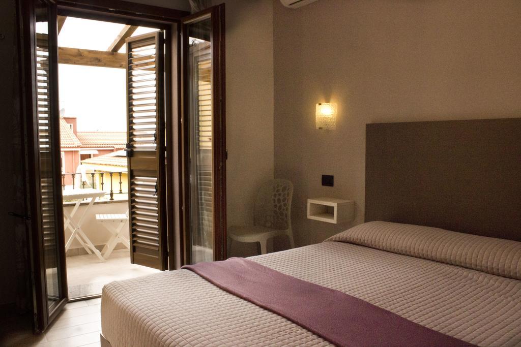 Real B&B Primo Sole Кастельсардо Экстерьер фото